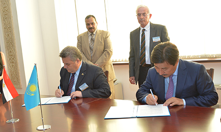Signing an international relationship memorandum of understanding between the EL-Faraby University and Benha University