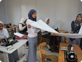 ضمن مبادرة «صنايعية مصر»: التدريب علي أعمال الحياكة والتفصيل والحاسب الألي وأعمال التصنيع بكليات جامعة بنها
